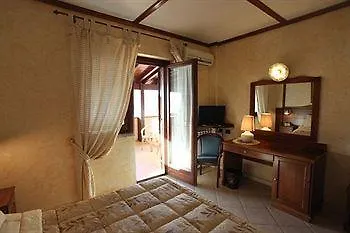 ホテル Costa Del Monte 3*